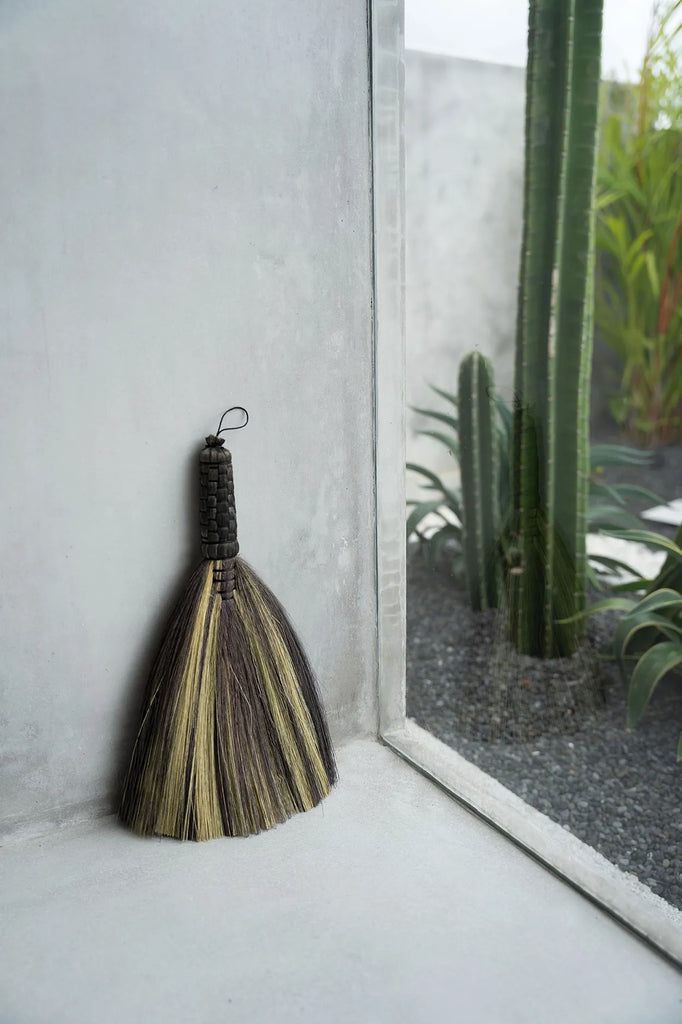 De Sweeping Handveger - Zwart Naturel